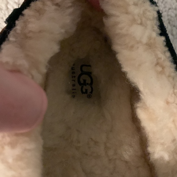 UGG Moccasin Slippers - Picture 3 of 9